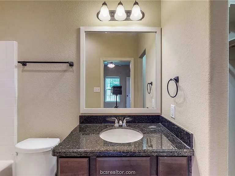 111 Southland St — Photo 28