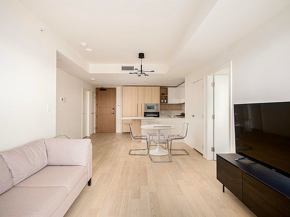 5th image of 6833 Pearson Way #406