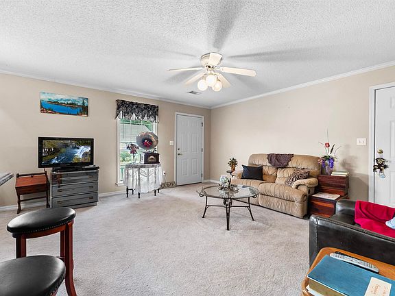 5th image of 115 River Oaks Blvd