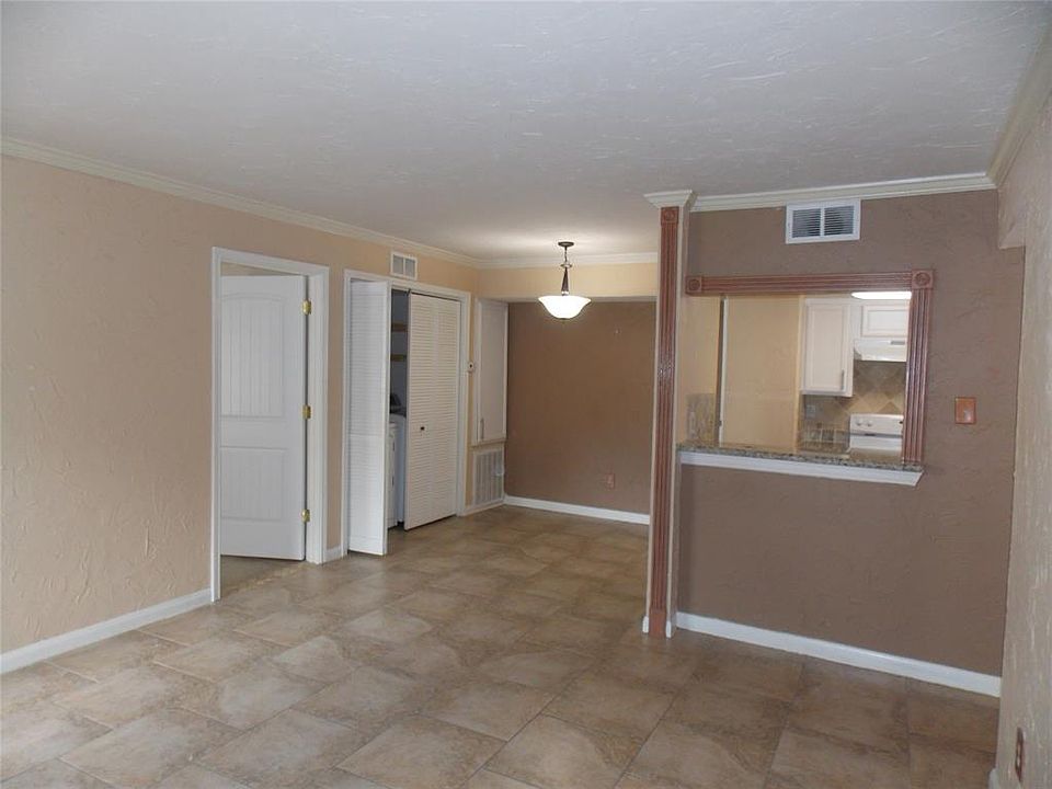 1st image of 7200 Clarewood Dr Unit 7-700