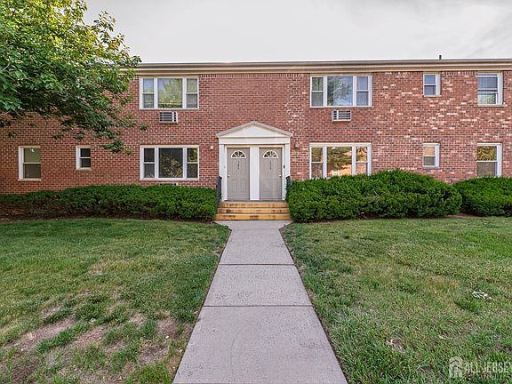 2nd image of 42 York Dr APT 6A