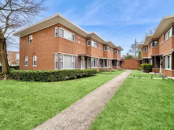 501 1/2 Ridge Rd, Wilmette, IL 60091