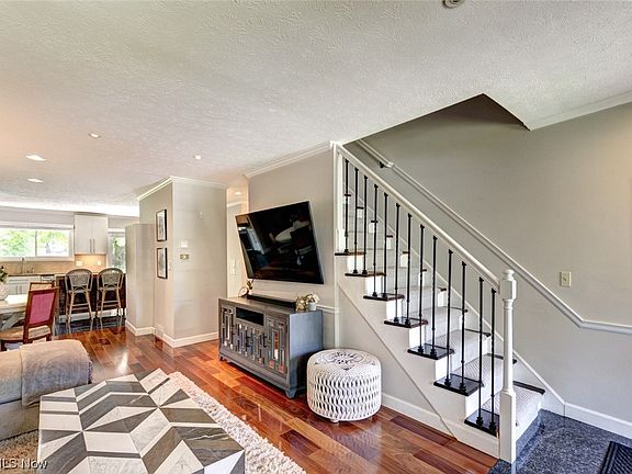 2nd image of 34100 Chagrin Blvd APT 1103