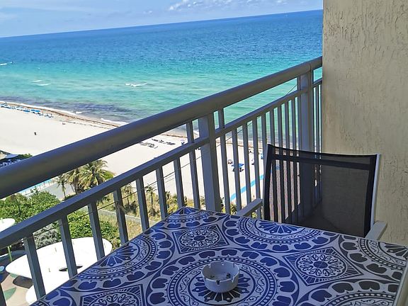 4th image of 17375 Collins Ave Penthouse 1