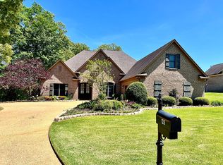 128 Autumn Hills Dr, Tupelo, MS 38801