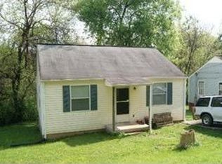 1502 Iroquois St, Knoxville, TN 37915
