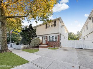 154 Dongan Hills Ave, Staten Island, NY 10305
