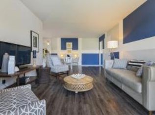 1320 Crooks Rd APT 215, Royal Oak, MI 48067