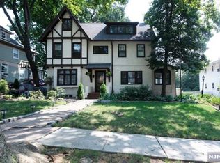 31 Woodland Rd, Bloomfield, NJ 07003