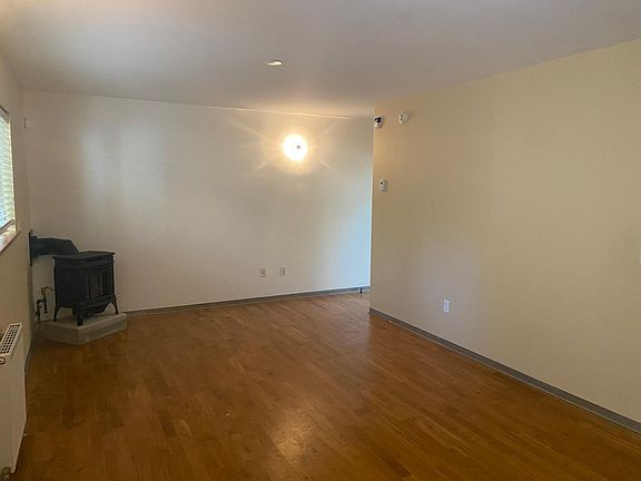 3rd image of 208 Paseo Del Pueblo Sur Unit 402