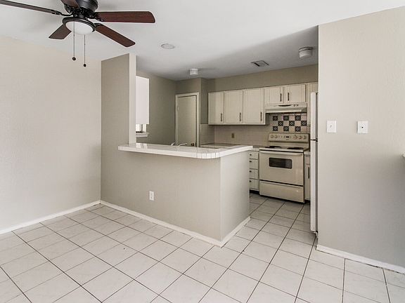 4th image of 200 E Upas Ave