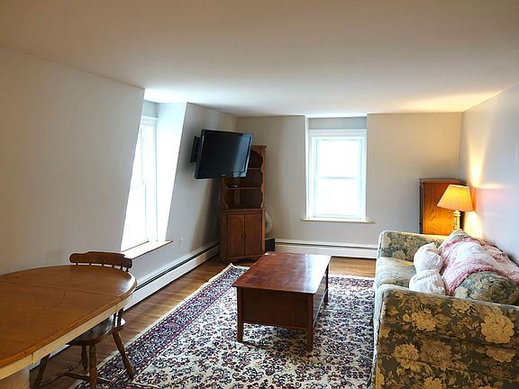 3rd image of 38 Moseley Ave APT 6