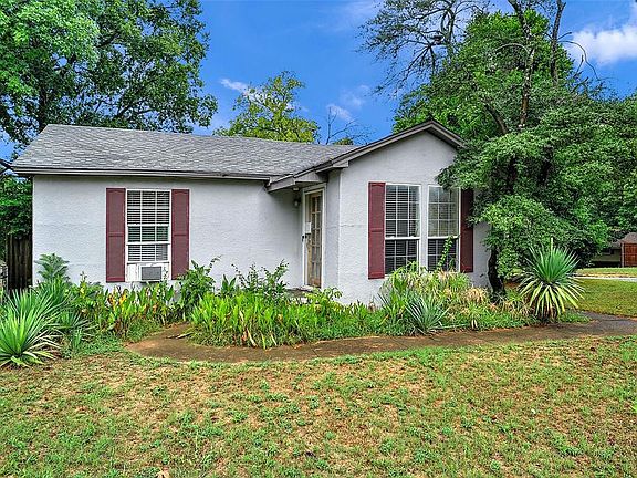 3rd image of 1101 Woodlawn Blvd