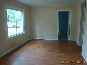3rd image of 1607 Brentwood Dr