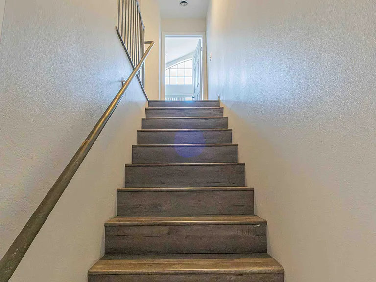 1131 Campbell St #211 — Photo 15