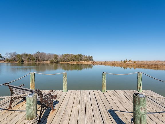 2nd image of 417 Potomac Shore Dr