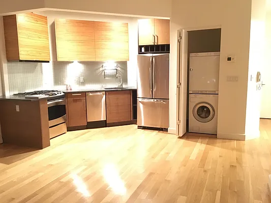 Rented by NY Space Finders Inc. | media 27