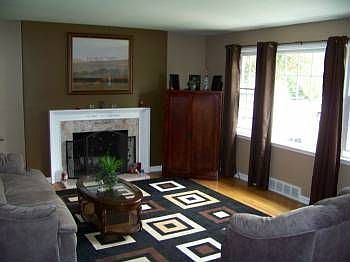 5th image of 16349 Parklawn Ave
