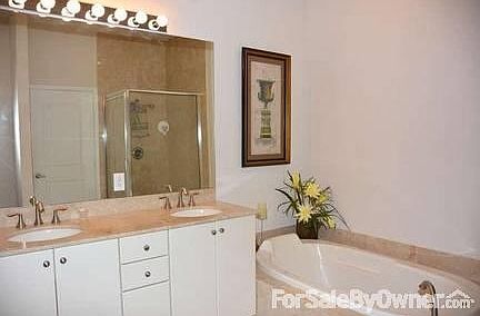 5th image of 701 S Olive Ave APT 402
