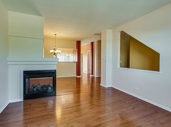 3rd image of 6102 Mayfair St