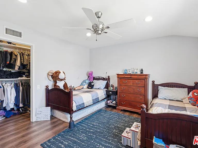5516 Bluebell Ave — Photo 19