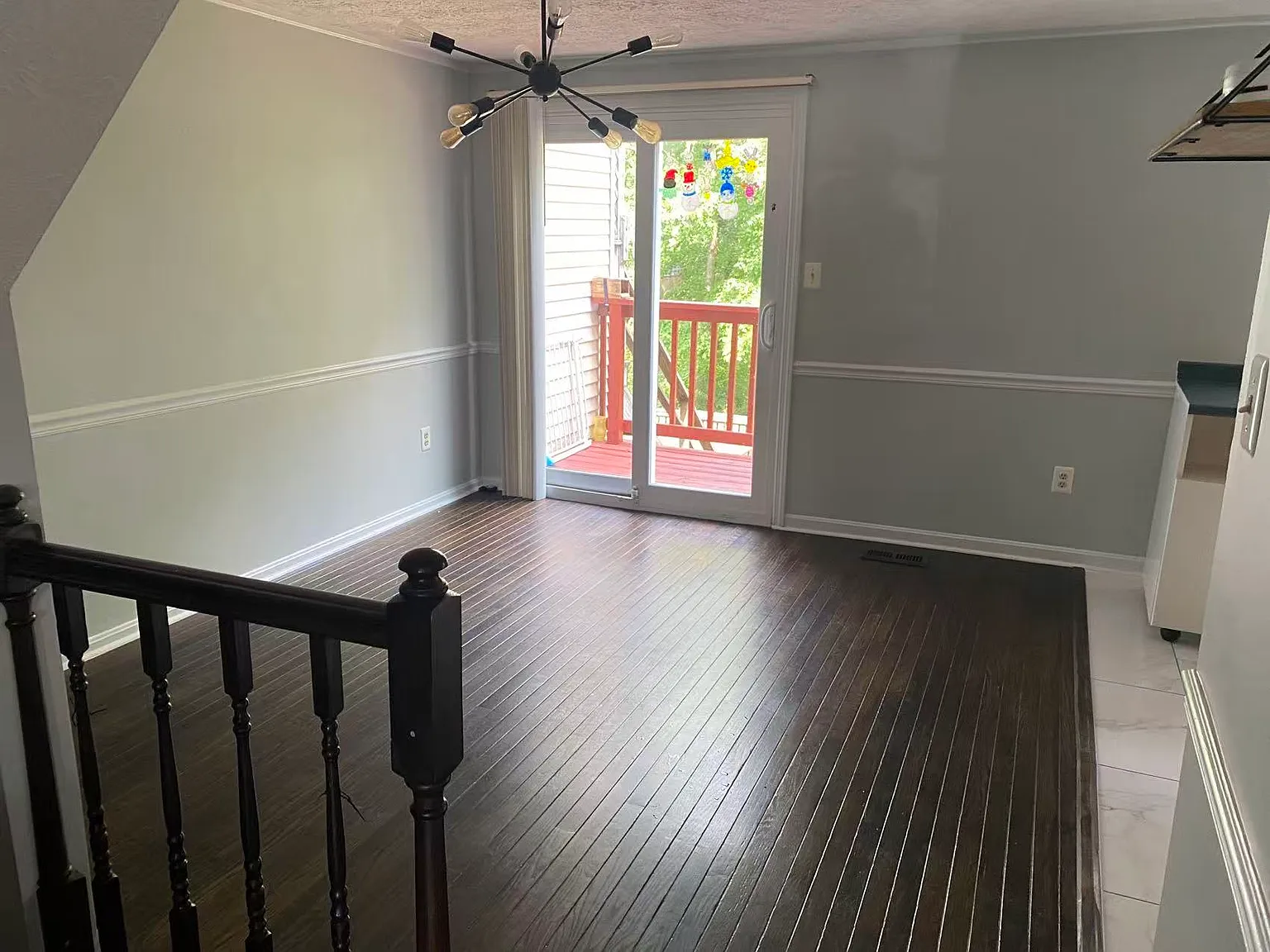 3 bed, 1320 sqft, $2,200 — Photo 2