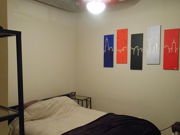 3rd image of 1302 N Milwaukee Ave APT 204