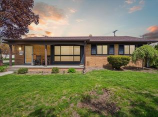 2898 Harrison Ave, Trenton, MI 48183