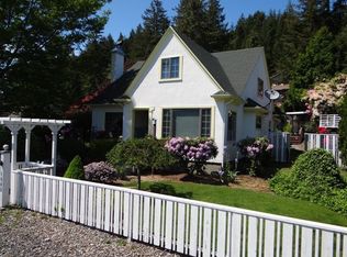 1889 Hawthorne Ave, Reedsport, OR 97467