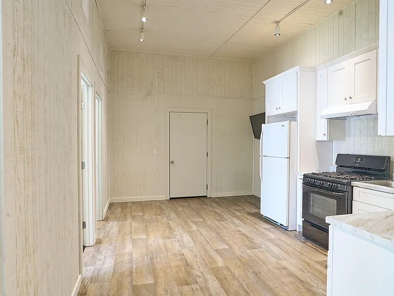 31601 Pitsch Canyon Rd — Photo 6