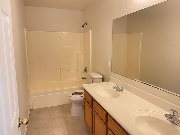 2nd image of 8318 W Miami St