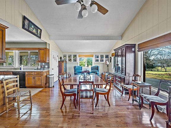 3rd image of 1533 Orndorff Mill Rd