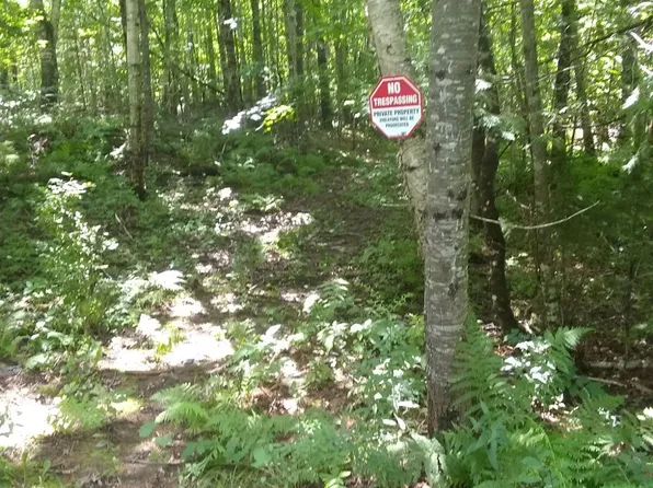 32 Shady Lane, Newport, ME 04953