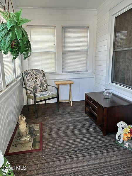 3rd image of 2727 Plunkett Avenue