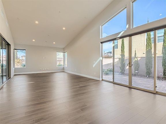 5th image of 3008 Barrett Springs Ave
