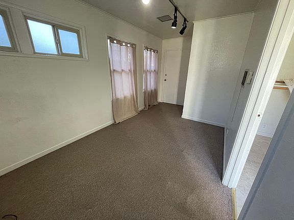 living/bedroom