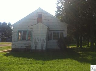 607 10th St, Esko, MN 55720