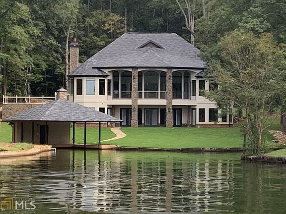 2nd image of 3410 S Bay Dr