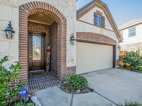 3rd image of 11074 Walts Run Ln