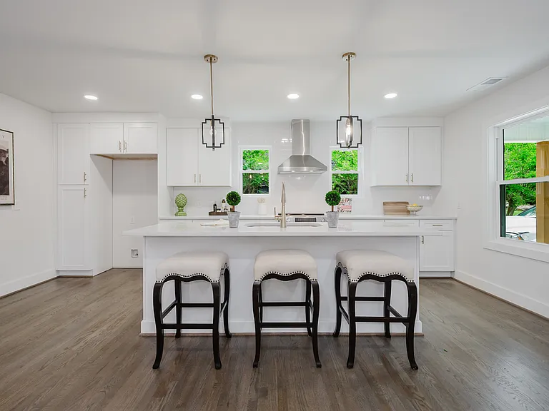 2260 Pine Ln — Photo 13