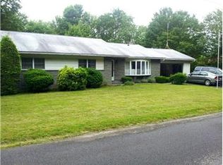 102 Elizabeth Ave, Honesdale, PA 18431