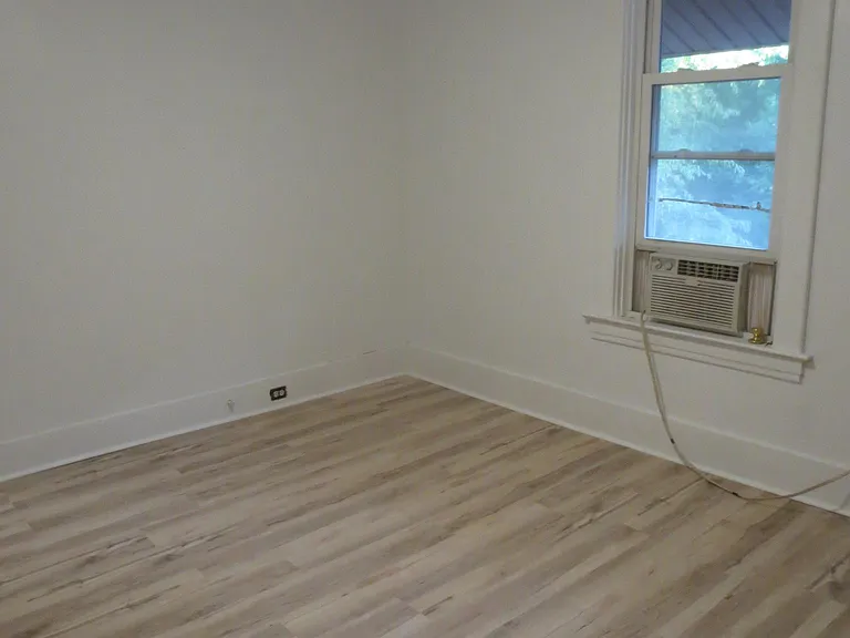 2421 Beechwood Blvd #C — Photo 14