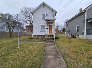 298 W Main St, East Palestine, OH