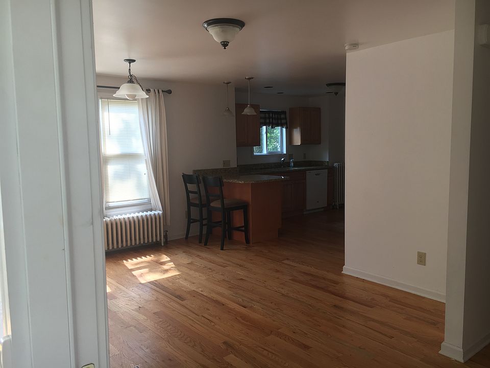 Living / dining area