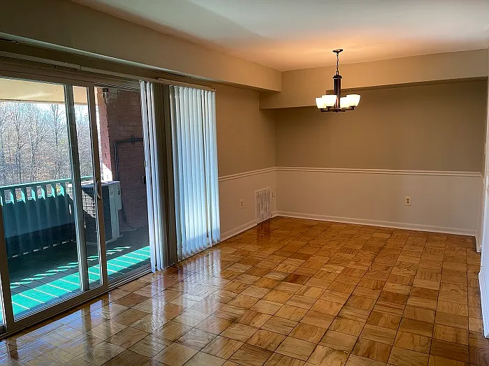 Maple Ridge Apartments — Photo 29