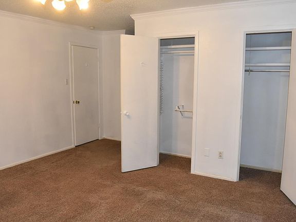 5th image of 1413 Elkhart Ave