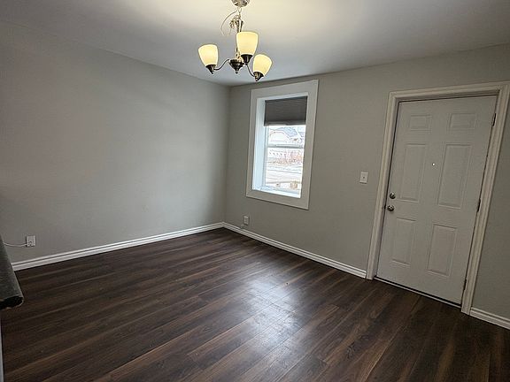 5th image of 882 Redwood Ave