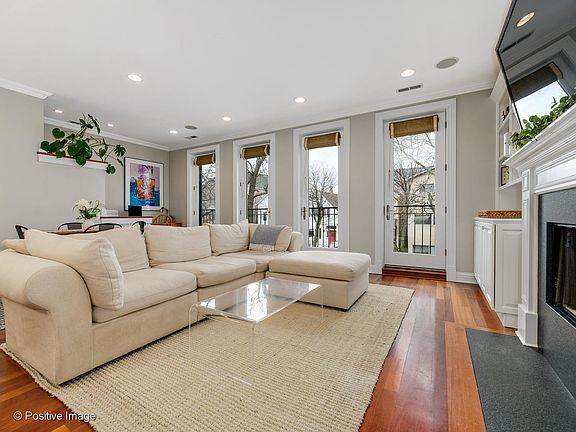 2nd image of 2727 N Wilton Ave APT 3