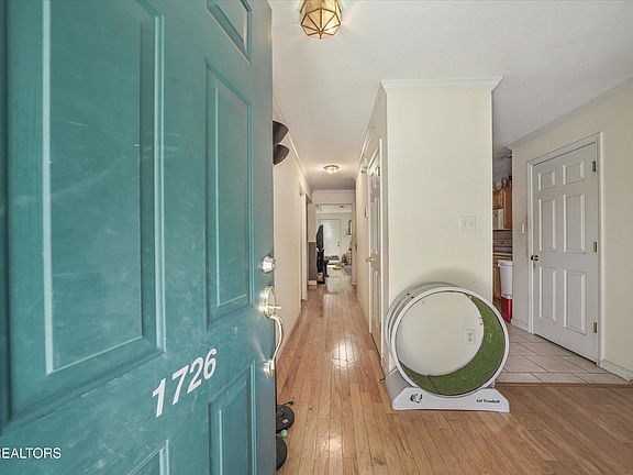 4th image of 1726 Wood Song Ln