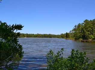 76 Bailey Pointe Dr, Belhaven, NC 27810